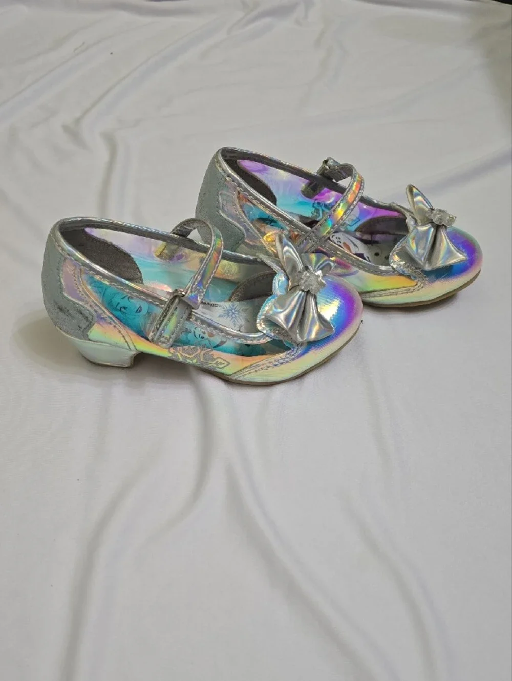 Girls' Iridescent Silver Mary Jane Shoes with Bow - Frozen Design